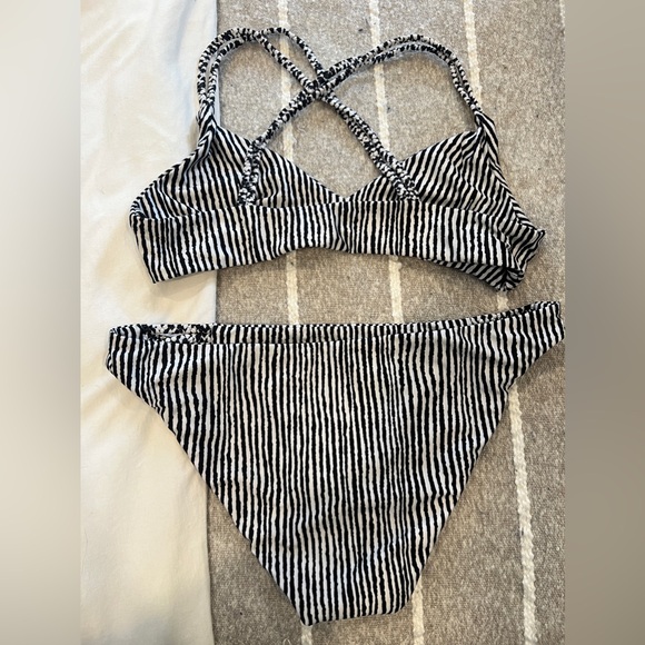 Volcom Stripe Away bikini set - Picture 2 of 2
